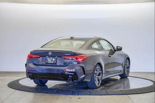 2026 BMW 430 i