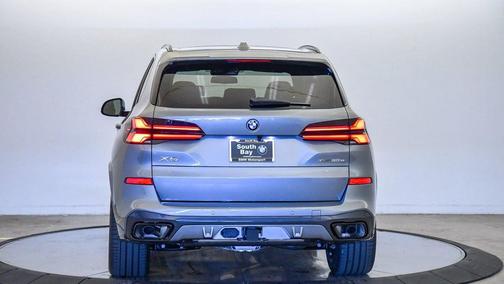 Skyscraper Grey Metallic 2026 BMW X5 PHEV xDrive50e