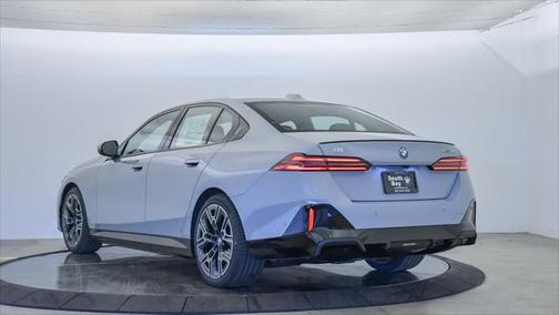 2025 BMW i5 eDrive40