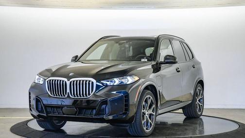 Black Sapphire Metallic 2026 BMW X5 PHEV xDrive50e