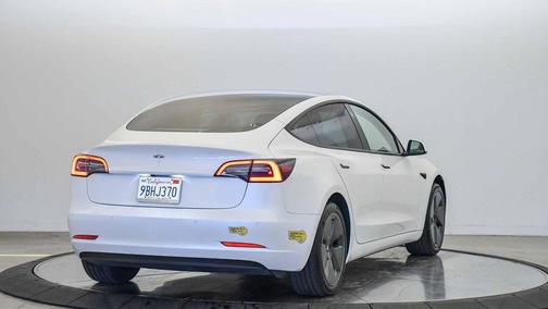 2022 Tesla Model 3 Standard Range