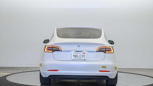 2022 Tesla Model 3 Standard Range