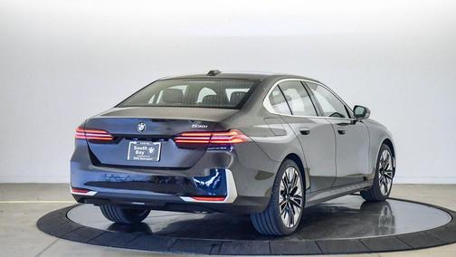 Black Sapphire Metallic 2026 BMW 530 530i