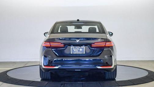 Black Sapphire Metallic 2026 BMW 530 530i