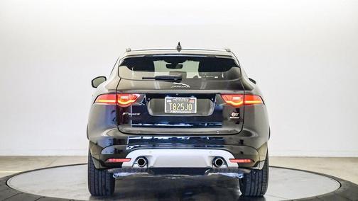 2019 Jaguar F-PACE S