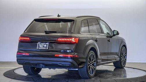 2023 Audi Q7 55 Prestige
