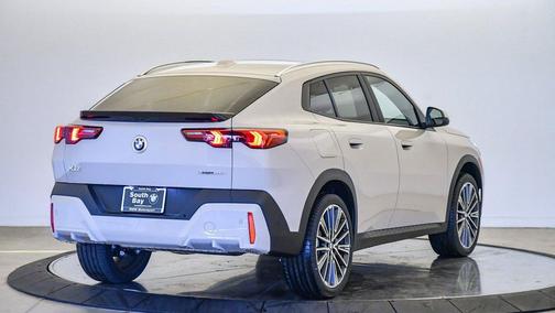 2026 BMW X2 xDrive28i