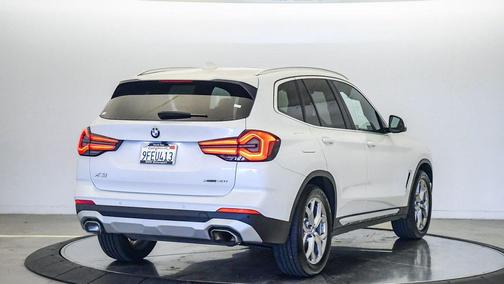 Mineral White Metallic 2023 BMW X3 xDrive30i