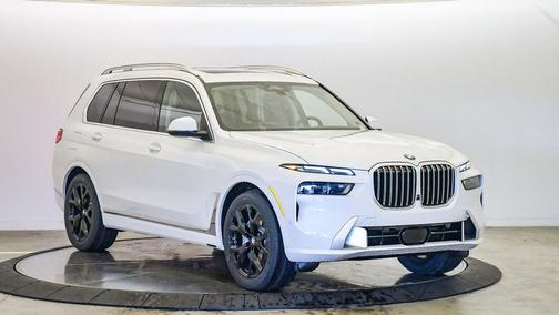 2026 BMW X7 xDrive40i