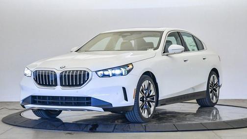 2025 BMW 530 i