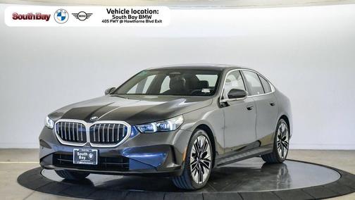Dark Graphite Metallic 2026 BMW 530 530i