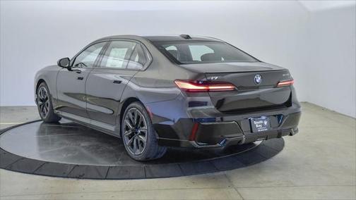 2025 BMW i7 eDrive50