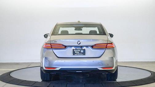 Oxide Grey Metallic 2026 BMW 540 xDrive