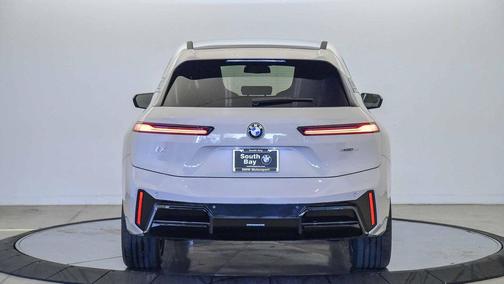 2026 BMW iX xDrive45