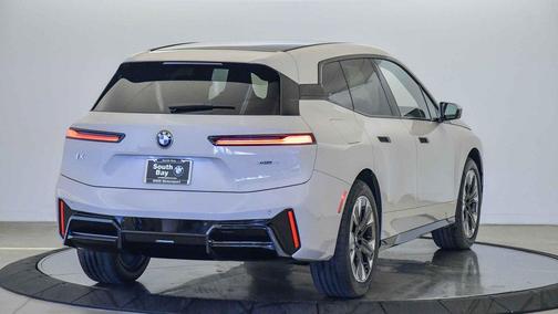 2026 BMW iX xDrive45
