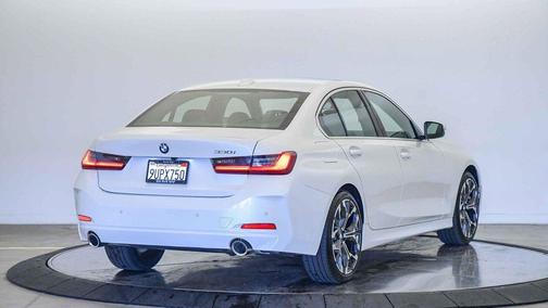 2025 BMW 330 330i