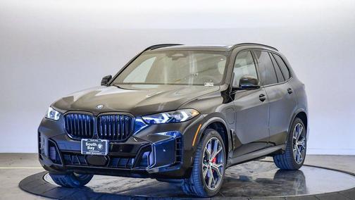 Black Sapphire Metallic 2026 BMW X5 PHEV xDrive50e