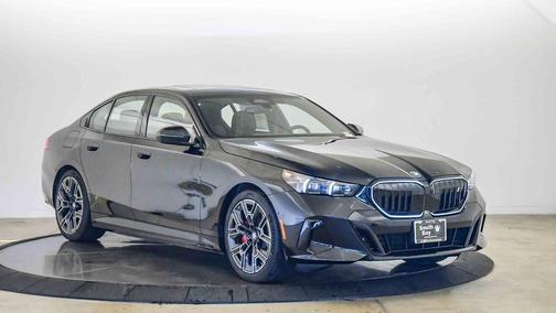 Black Sapphire Metallic 2026 BMW i5 eDrive40