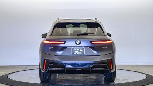 2026 BMW iX xDrive60