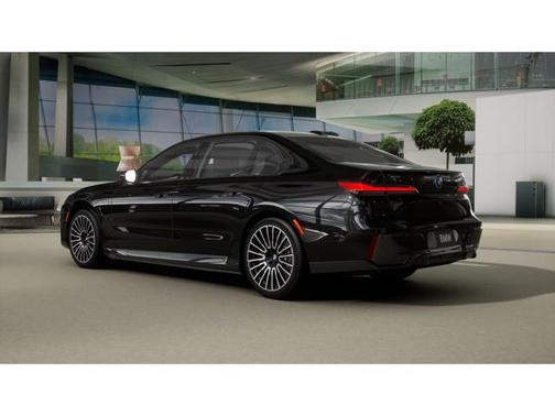 Black Sapphire Metallic 2026 BMW 750e i xDrive