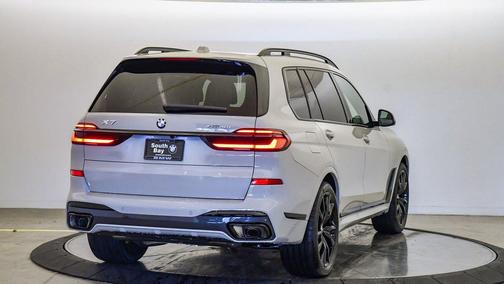 2026 BMW X7 xDrive40i