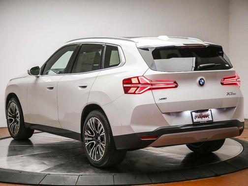 Mineral White Metallic 2026 BMW X3 30 xDrive