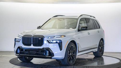 Brooklyn Grey Metallic 2026 BMW X7 M60i