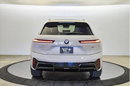 2026 BMW iX xDrive60