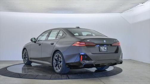 2025 BMW i5 eDrive40