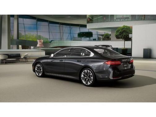 Dark Graphite Metallic 2027 BMW 530 i xDrive
