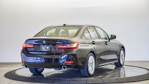 2023 BMW 330e xDrive