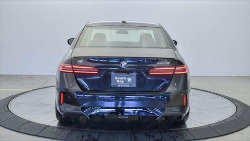 2025 BMW i5 eDrive40