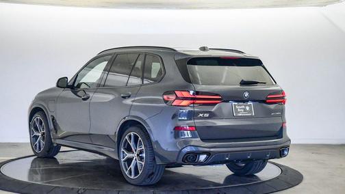 Dravit Grey Metallic 2026 BMW X5 PHEV xDrive50e