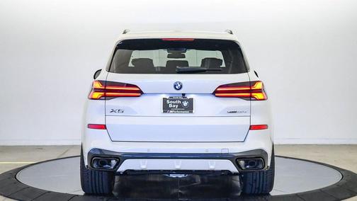 Mineral White Metallic 2026 BMW X5 PHEV xDrive50e
