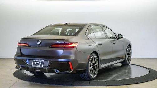 Frozen Deep Gre 2026 BMW 740 740i