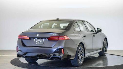 Frozen Deep Gre 2027 BMW 530 i