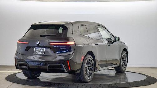 2026 BMW iX xDrive45