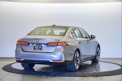 2026 BMW 530 530i