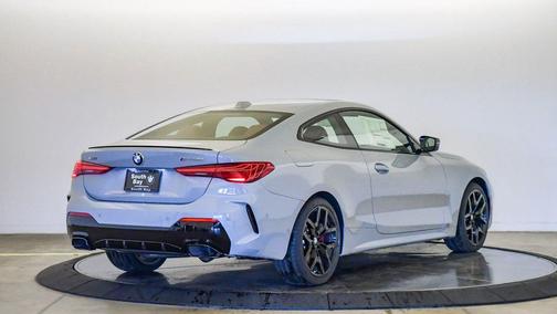 2026 BMW M440 i xDrive