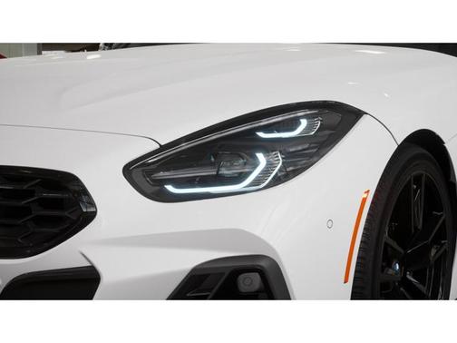 Alpine White 2026 BMW Z4 sDrive30i