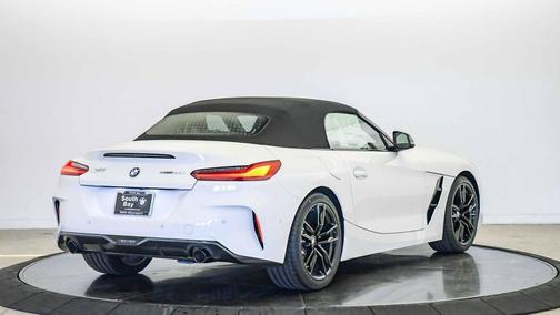 Alpine White 2026 BMW Z4 sDrive30i
