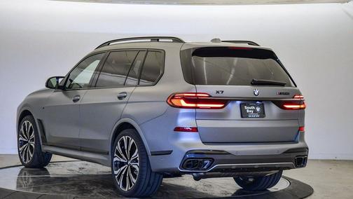 2026 BMW X7 M60i
