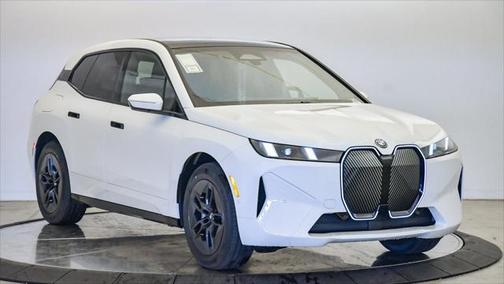 2026 BMW iX xDrive60