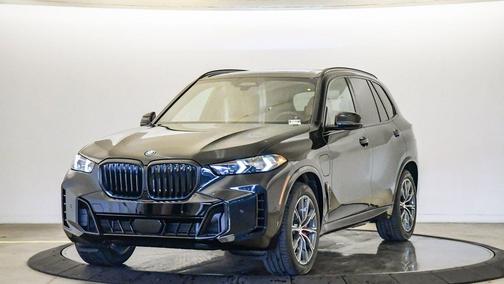 Black Sapphire Metallic 2026 BMW X5 PHEV xDrive50e