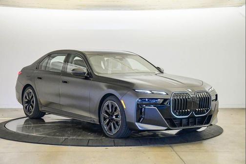 Frozen Deep Gre 2026 BMW 740 740i