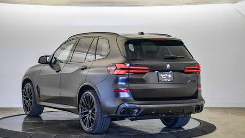 2026 BMW X5 M60i