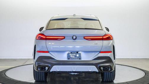 Gray 2027 BMW X6 xDrive40i