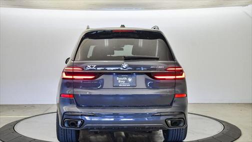 2025 BMW X7 xDrive40i
