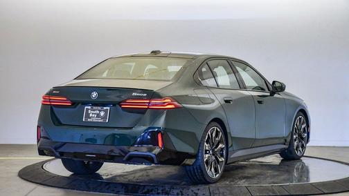 2026 BMW 550e xDrive