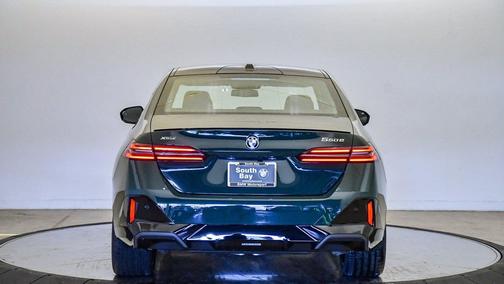 2026 BMW 550e xDrive